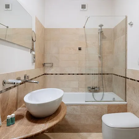 ريليه جوليا فندق مبيت وإفطار روما