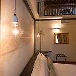 ريليه جوليا فندق مبيت وإفطار 4*