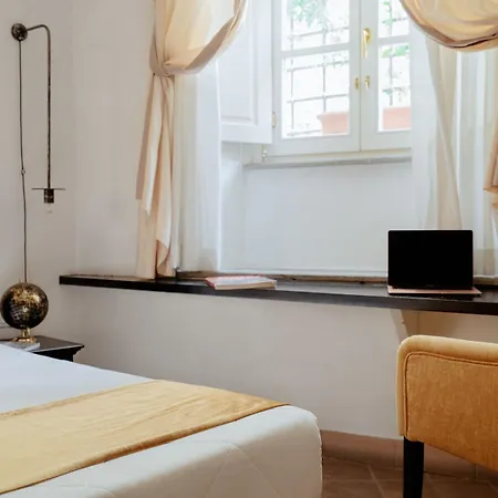 Relais Giulia Bed & Breakfast 2*