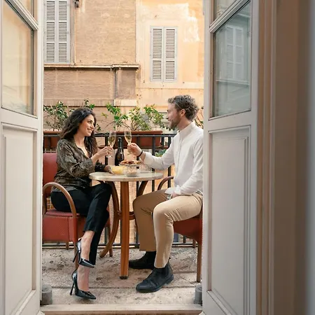 瑞莱斯朱利亚酒店 4*