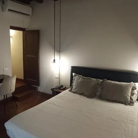 Relais Giulia Bed and Breakfast