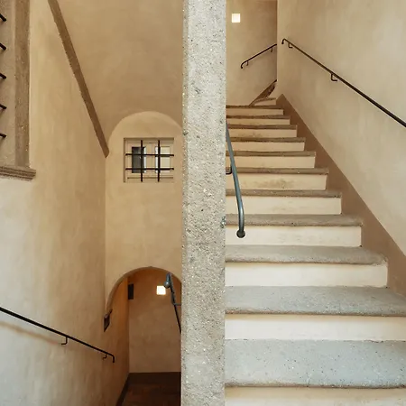 ريليه جوليا فندق مبيت وإفطار 4*