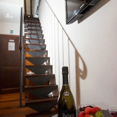 ريليه جوليا 4* روما