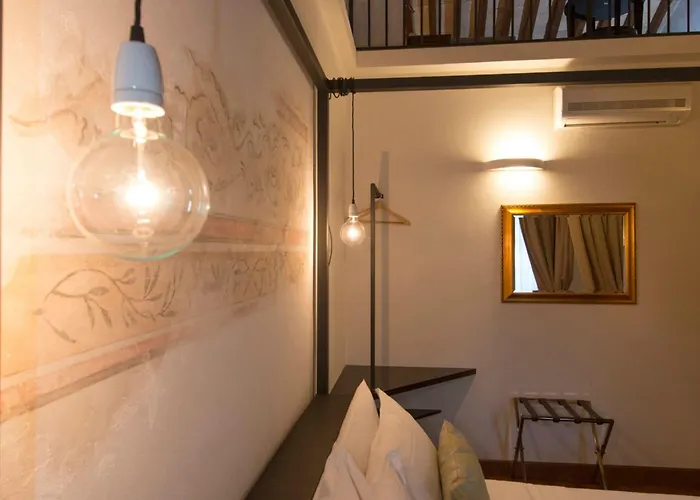 Relais Giulia Couette-café 4*